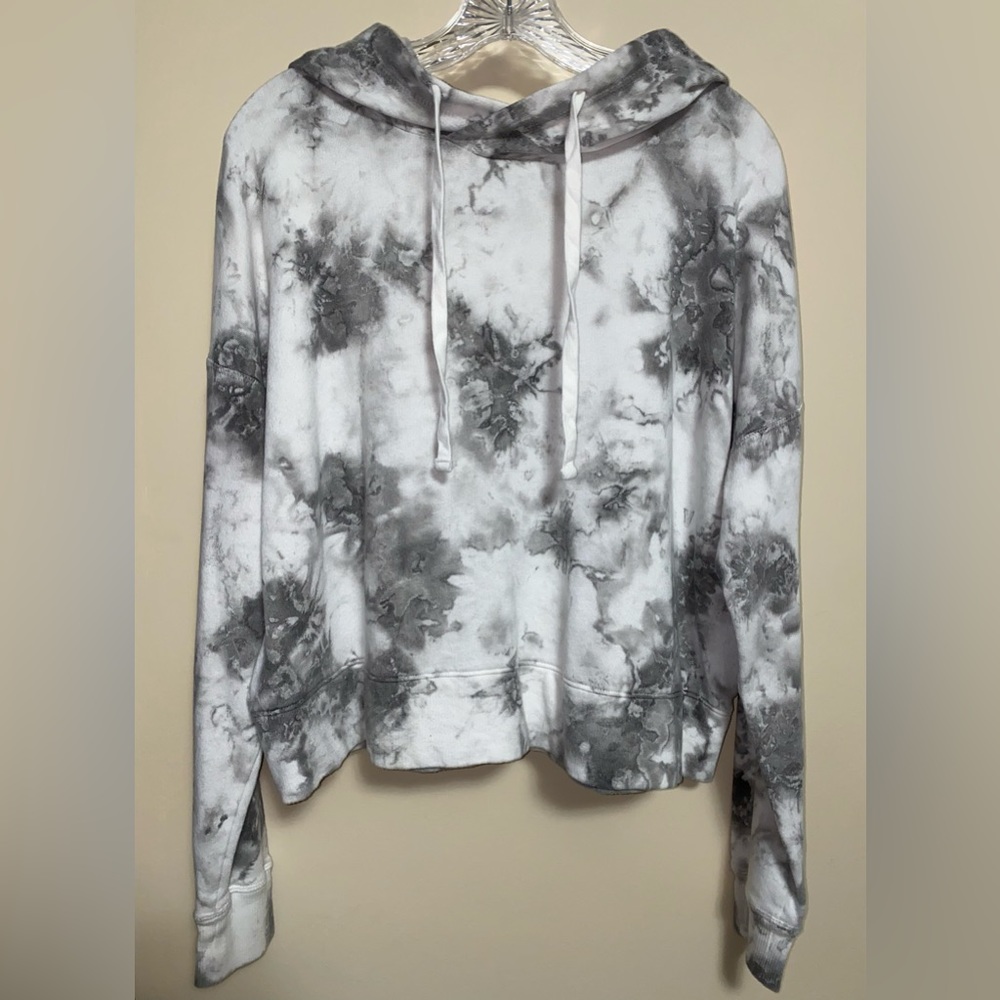 SO The Lounge Life Crop Hoodie